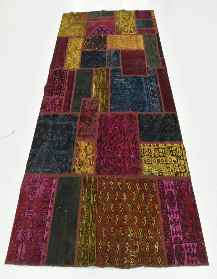 Detail image of 5' 8 x 8'  Hand Knotted Ultra Vintage Persian Wool Rug