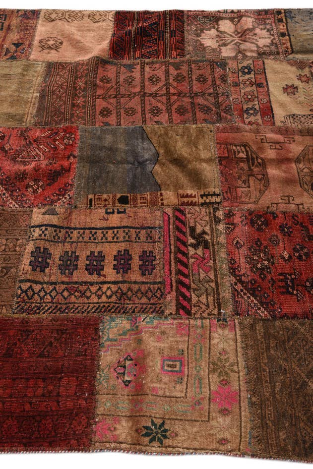 Detail image of 5' 7 x 8' Hand Knotted Ultra Vintage Persian Wool Rug