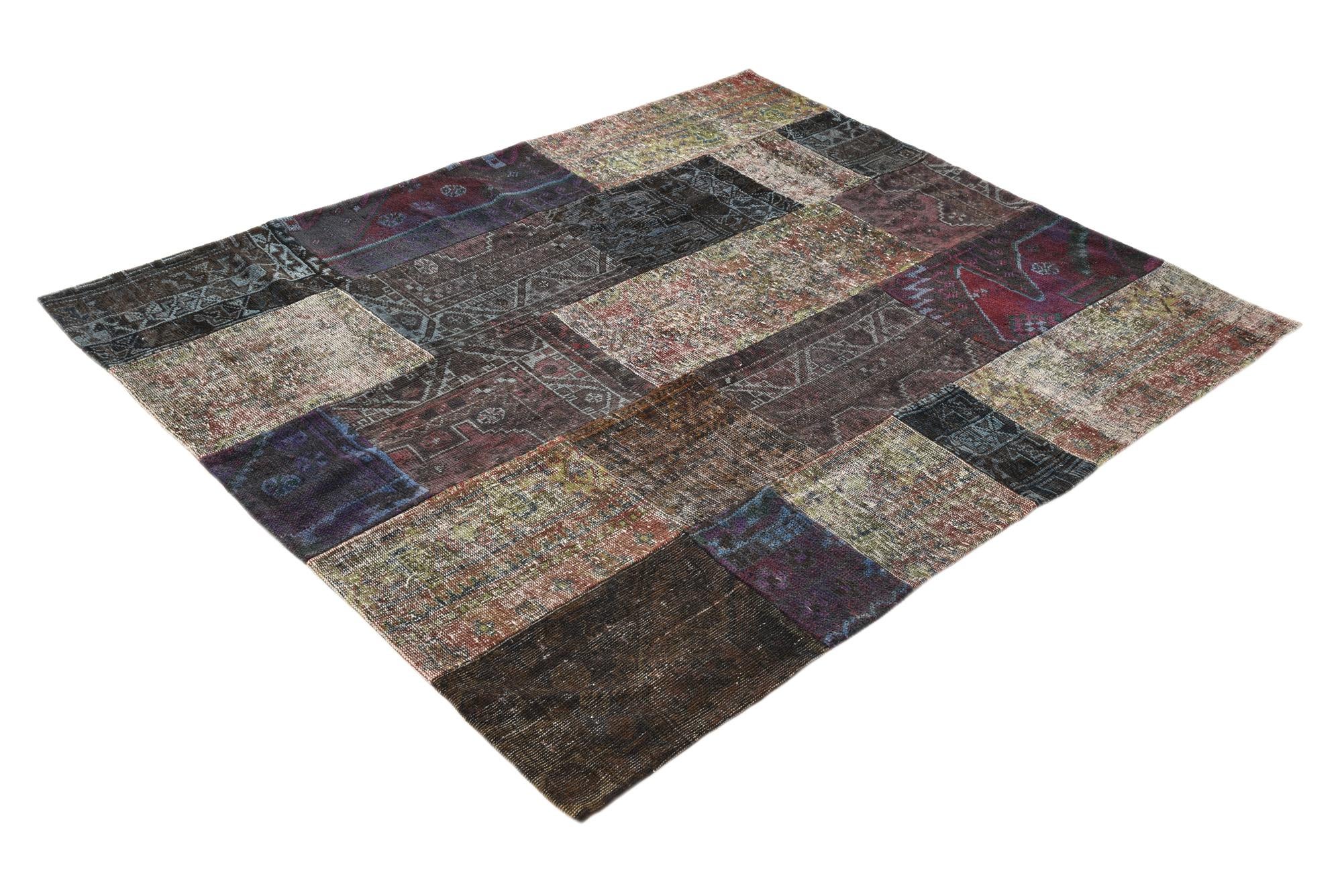 5' 5 x 6' 7 Hand Knotted Ultra Vintage Persian Wool Rug
