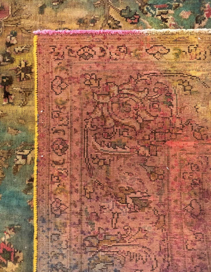 Detail image of 6' 4 x 9' 5 Vintage Royal Wool Rug