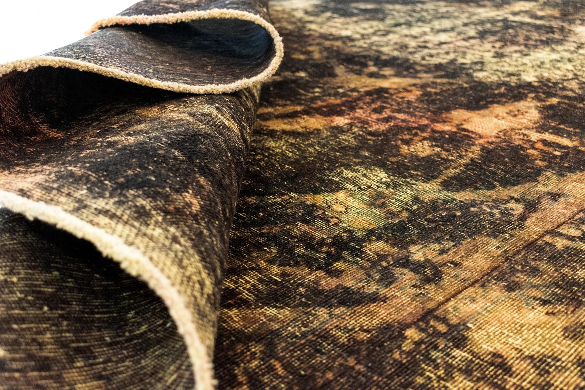 5' 9 x 9' 5 Vintage Royal Wool Rug
