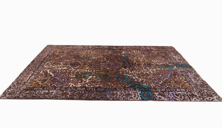 Detail image of 6' 3 x 9' 7 Vintage Royal Wool Rug