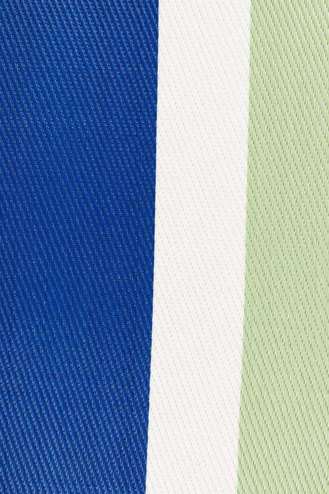 4' x 6' Easy-Clean Vista Breeze Indoor / Outdoor Rug