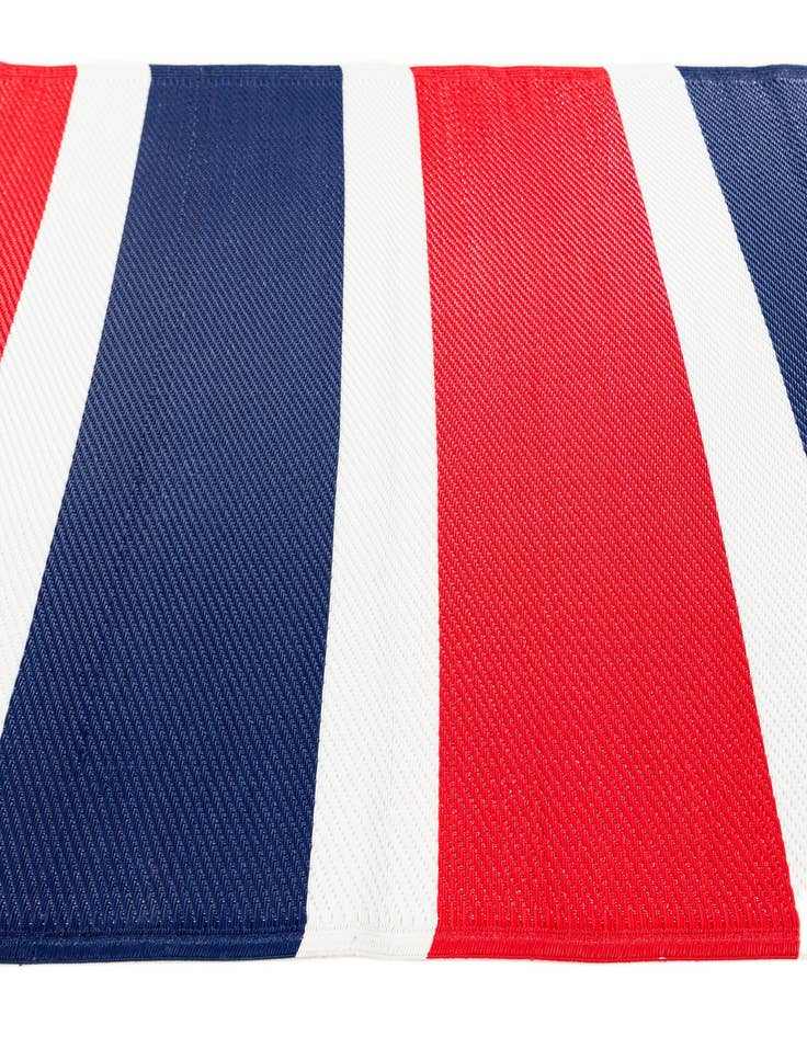 Detail image of 4' x 6' Easy-Clean Vista Breeze Indoor / Outdoor Rug