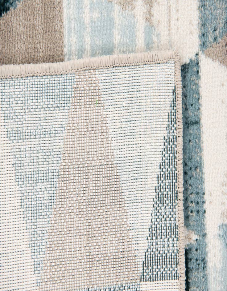 Detail image of 5' x 7' 6 Vivid Rug