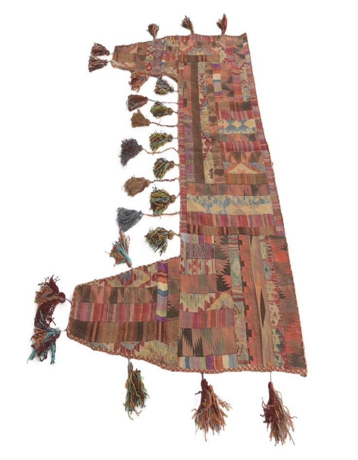 Detail image of 4' 2 x 6' 9  Hand Woven Wall Art Wool Rug