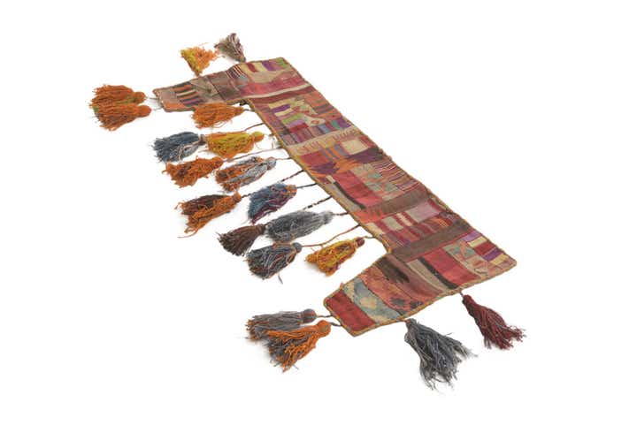 1' 8 x 4' 3 Hand Woven Wall Art Wool Rug