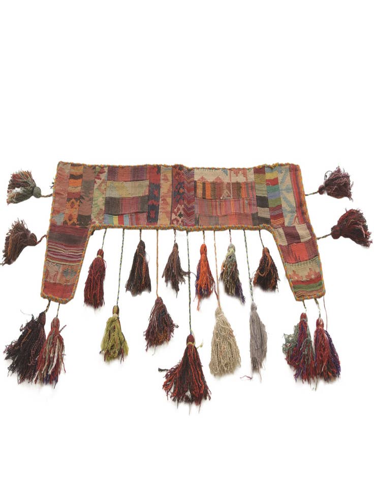 Detail image of 1' 8 x 4' 4  Hand Woven Wall Art Wool Rug