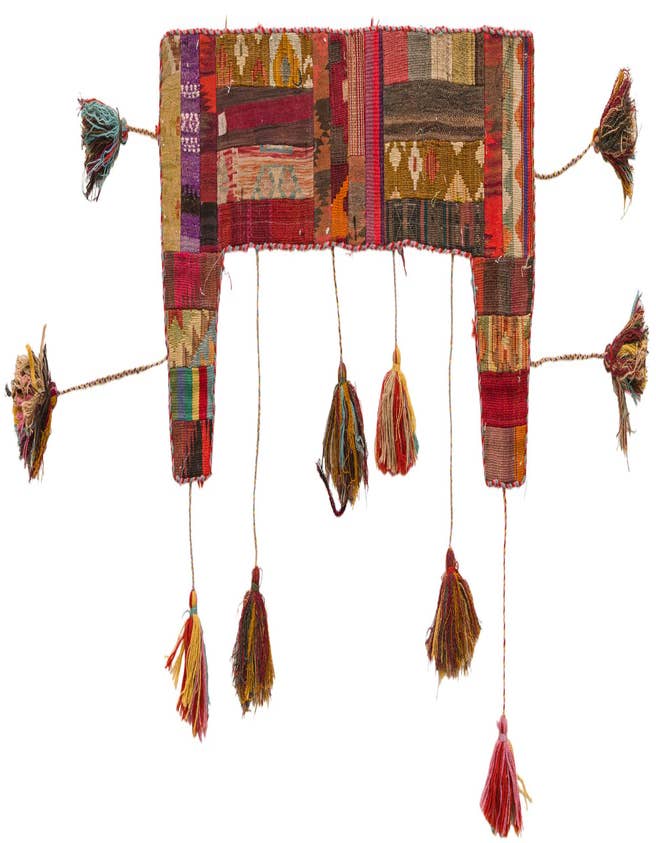 Detail image of 1' 9 x 4' 3 Hand Woven Wall Art Wool Rug