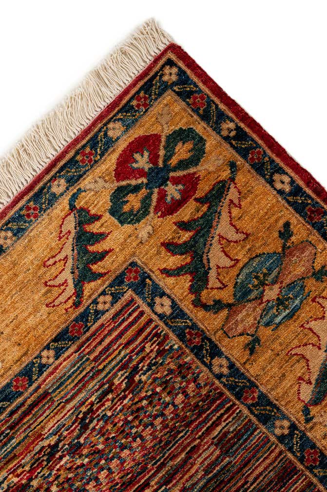 4' 11 x 6' 1 Hand Knotted Ziegler Wool Rug