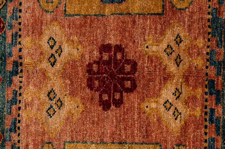 5' 1 x 6' 10 Hand Knotted Ziegler Wool Rug