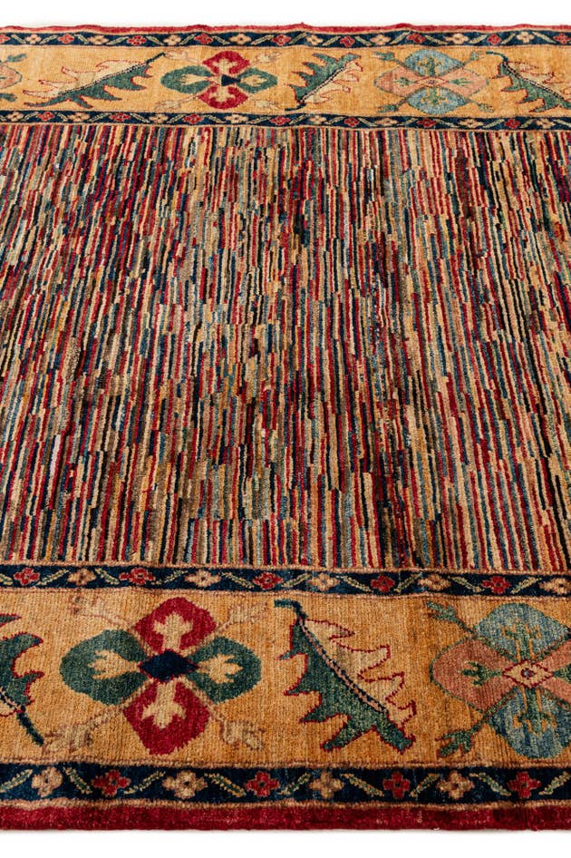 Detail image of 5' 10 x 7' 8 Hand Knotted Ziegler Wool Rug