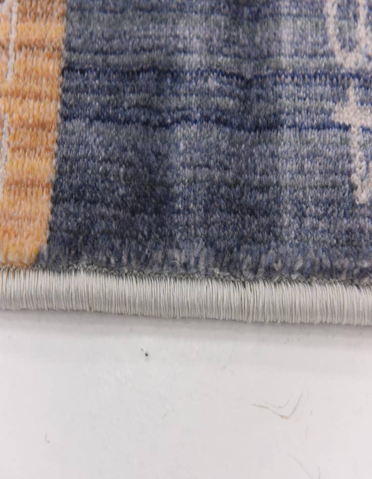 Detail image of 5' x 7' Zoey Rug