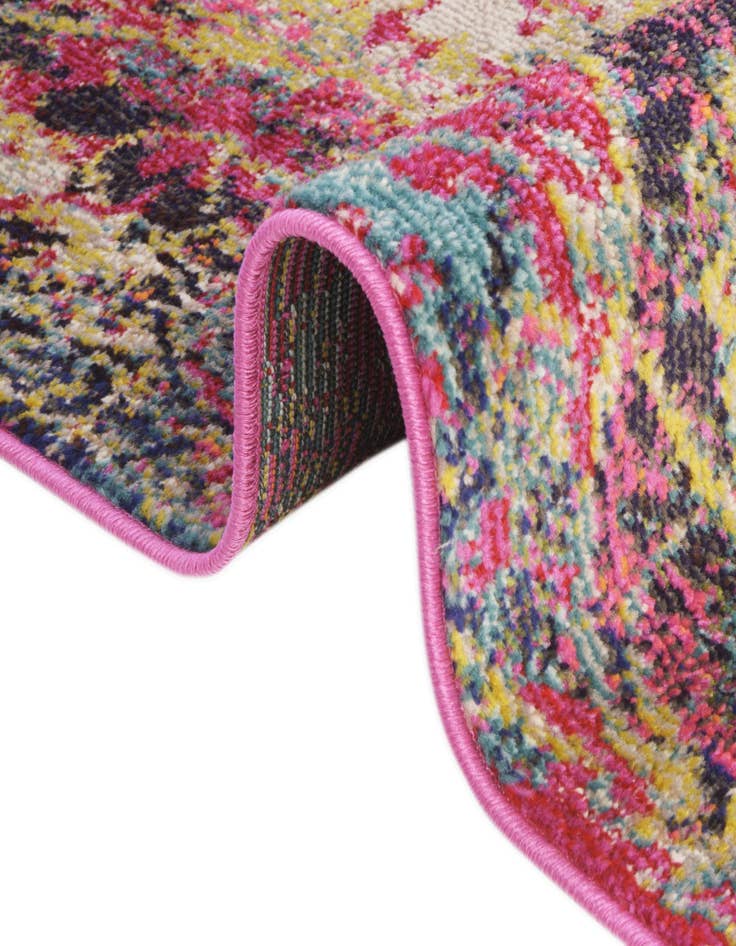 Detail image of 8' x 8'  Washable Alta Round Rug