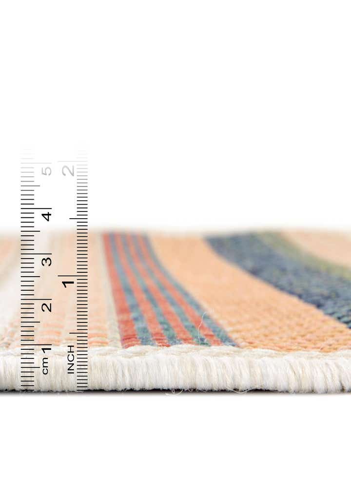 4' x 4' Easy-Clean Baja Indoor / Outdoor Round Rug