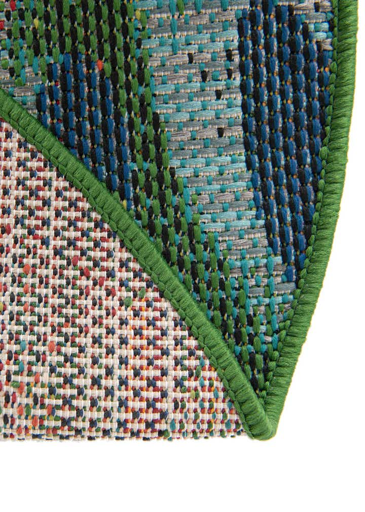 3' 3 x 3' 3 Easy-Clean Baja Indoor / Outdoor Round Rug