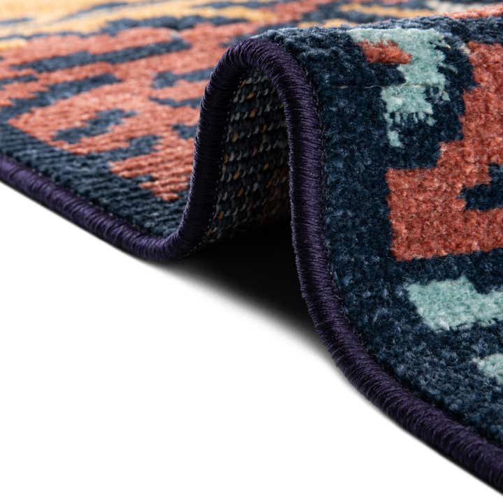 3' 3 x 3' 3 Easy-Clean Belize Indoor / Outdoor Round Rug