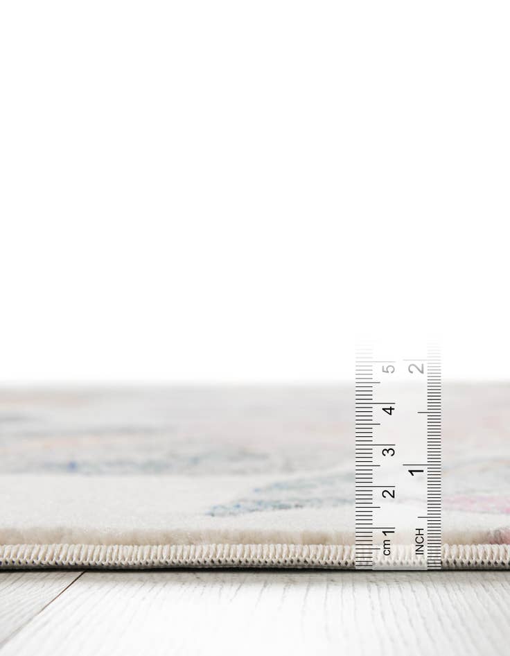 Detail image of 8' x 8' Blossom Round Rug