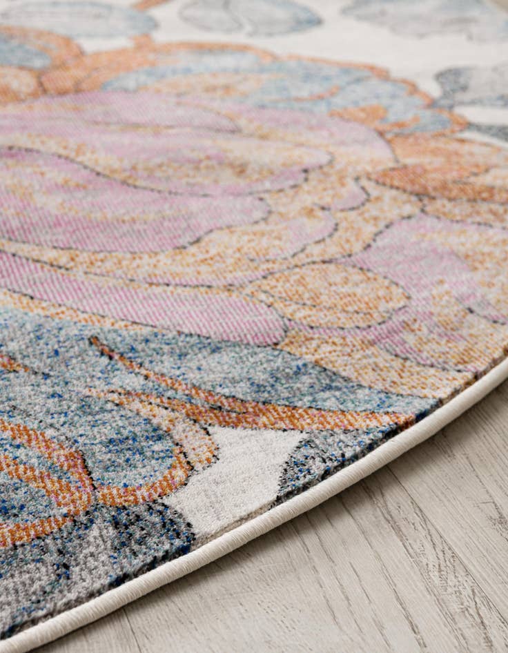 Detail image of 8' x 8' Blossom Round Rug