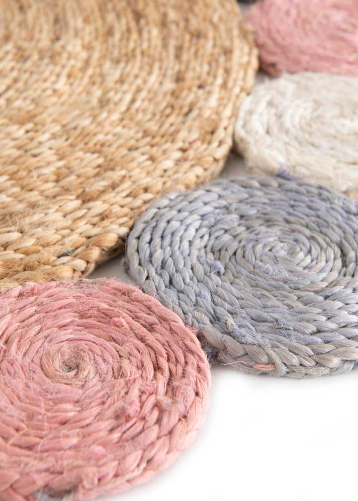 3' 1 x 3' 1 Handmade Braided Jute Round Rug