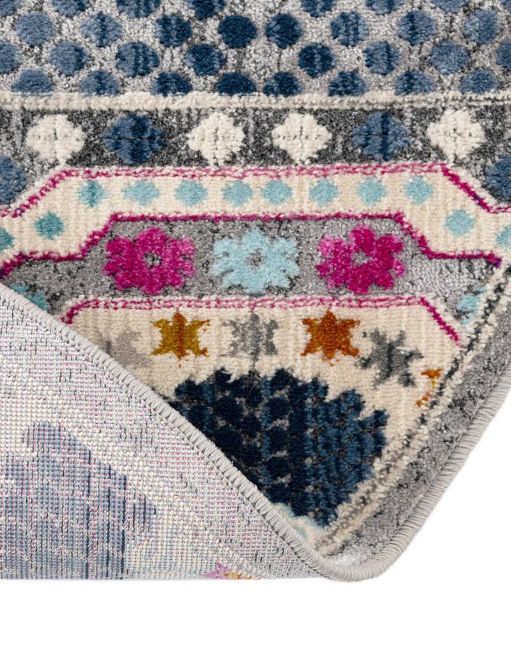 Detail image of 5' x 5' Budapest Round Rug