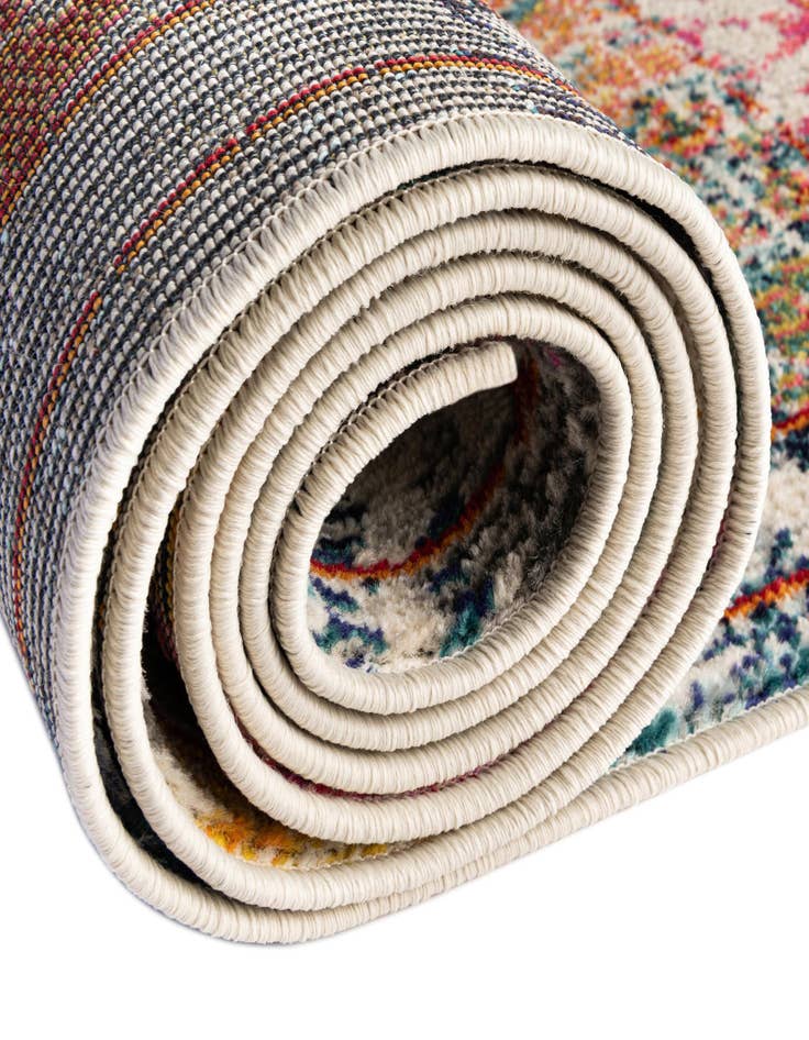 Detail image of 8' x 8' Washable Carnevale Round Rug