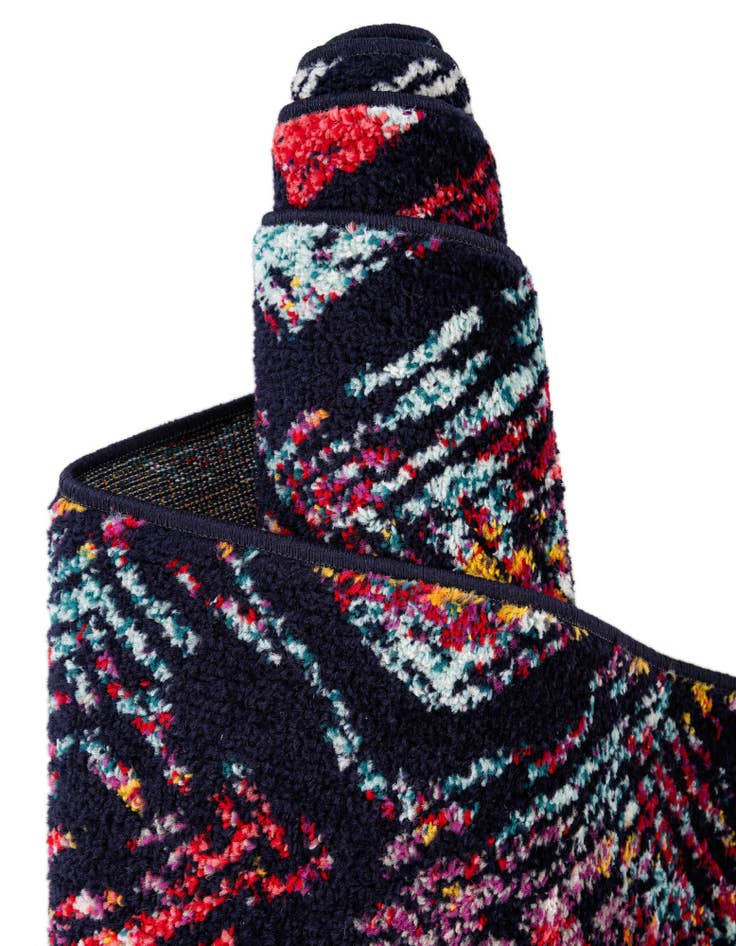 Detail image of 3' x 3' Carrington Round Rug