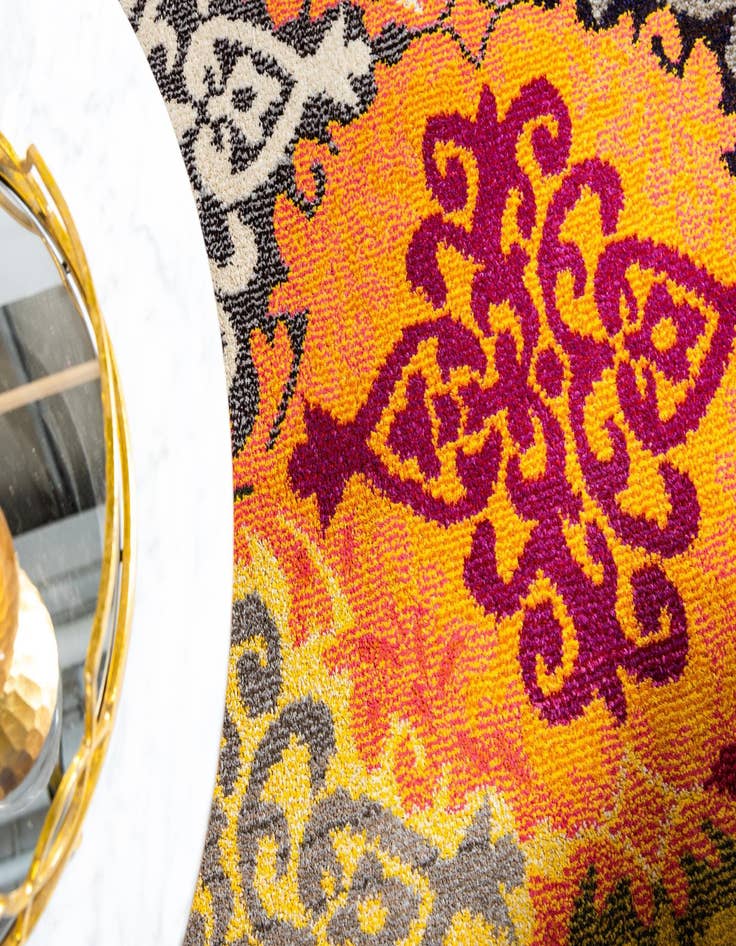 Detail image of 6' x 6'  Washable Casablanca Round Rug