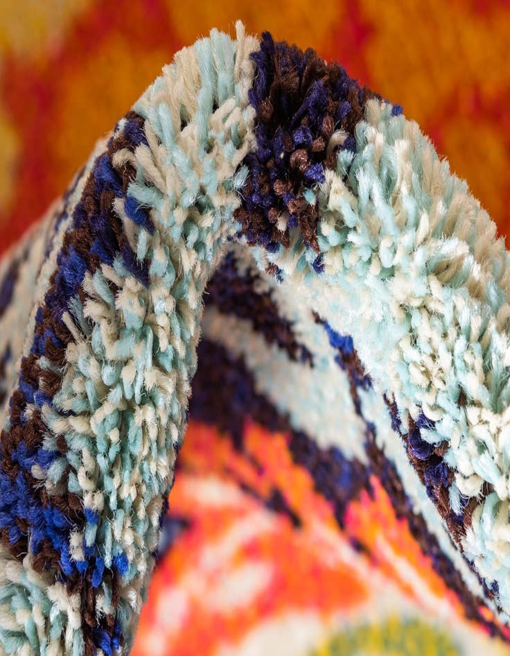 Detail image of 6' x 6'  Washable Casablanca Round Rug