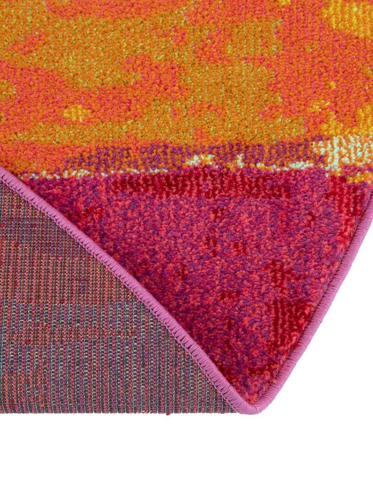 Detail image of 8' x 8'  Washable Casablanca Round Rug