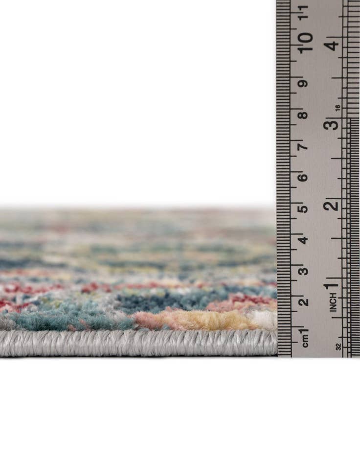 Detail image of 5' x 5' Charleston Round Rug