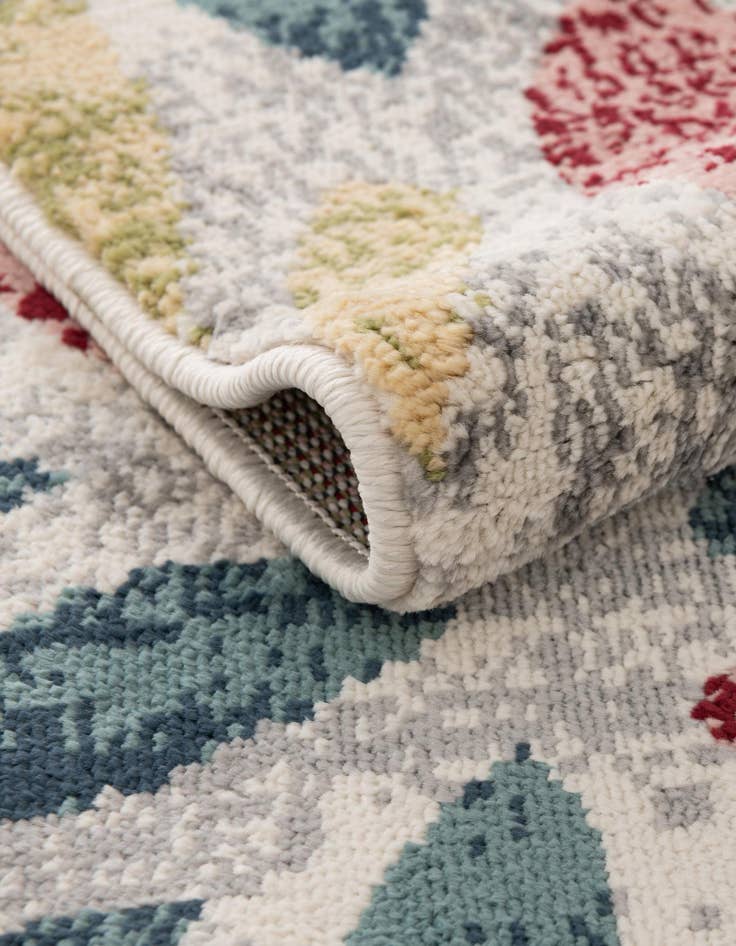 Detail image of 4' 1 x 4' 1 Charleston Round Rug