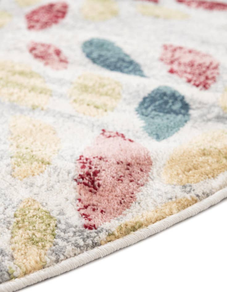 Detail image of 5' x 5' Charleston Round Rug