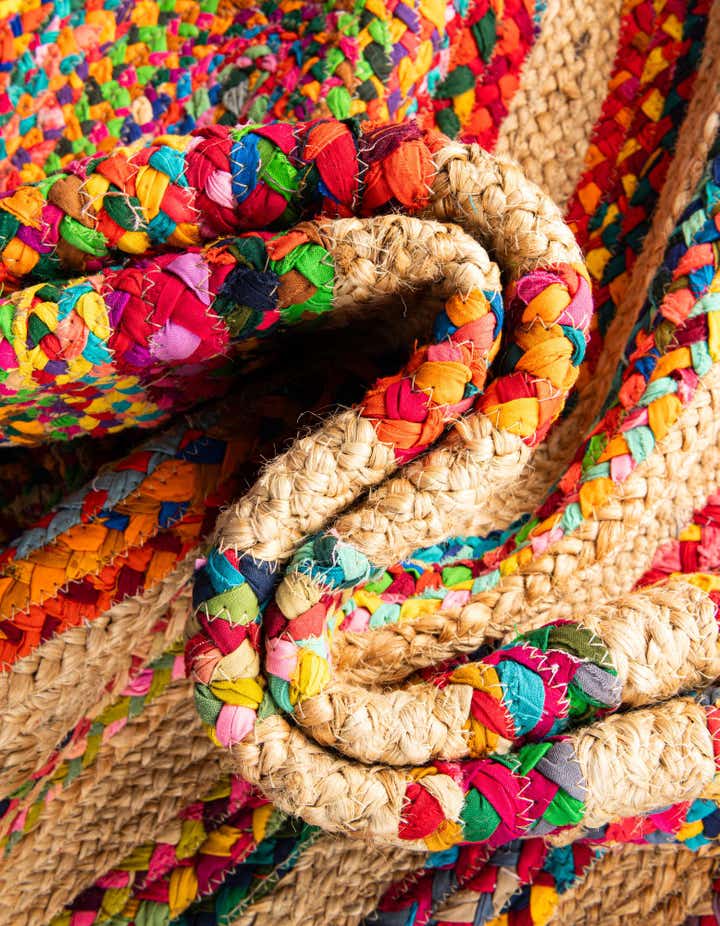 4' 1 x 4' 1 Hand Braided Chindi Jute Round Rug