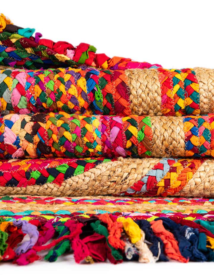 4' 1 x 4' 1 Hand Braided Chindi Jute Round Rug