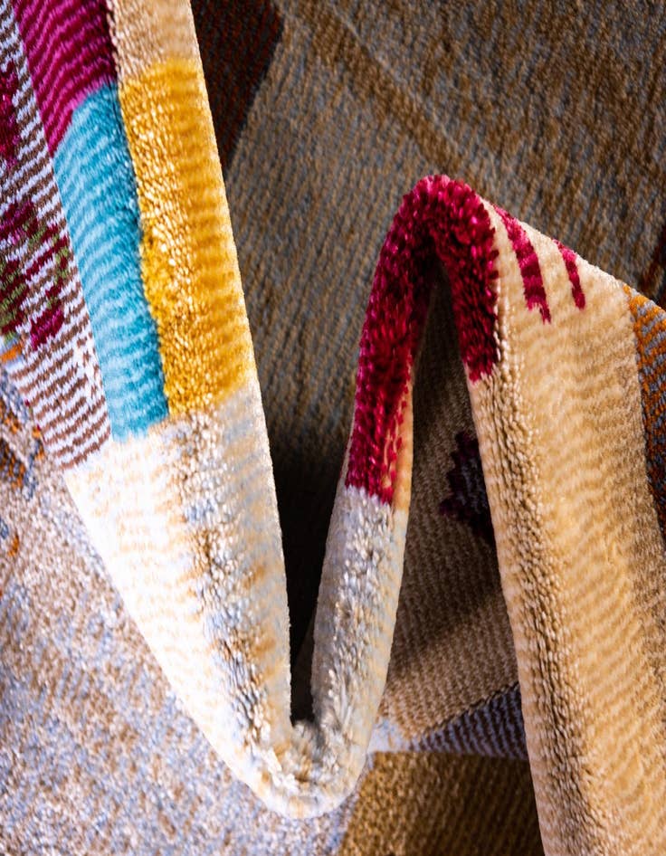 Detail image of 5' 5 x 5' 5 Dakota Round Rug