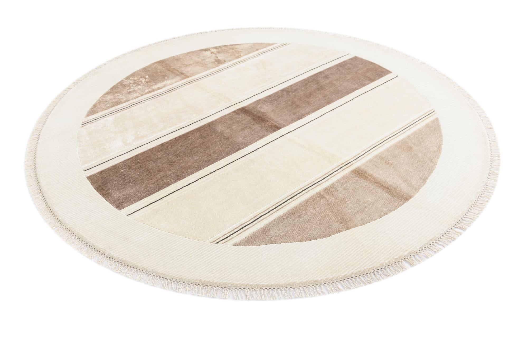 6' 5 x 6' 5 Hand Knotted Darya Wool Round Rug