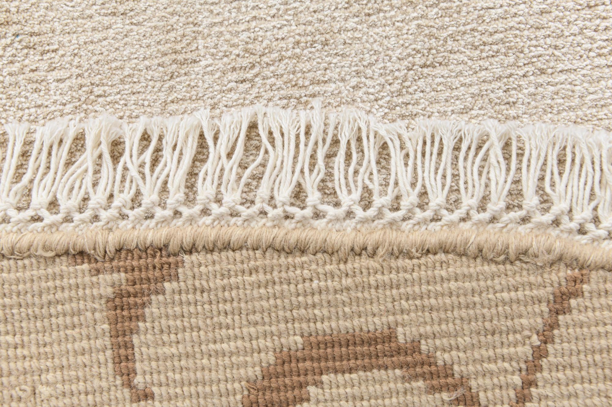 6' 8 x 6' 8 Hand Knotted Darya Wool Round Rug