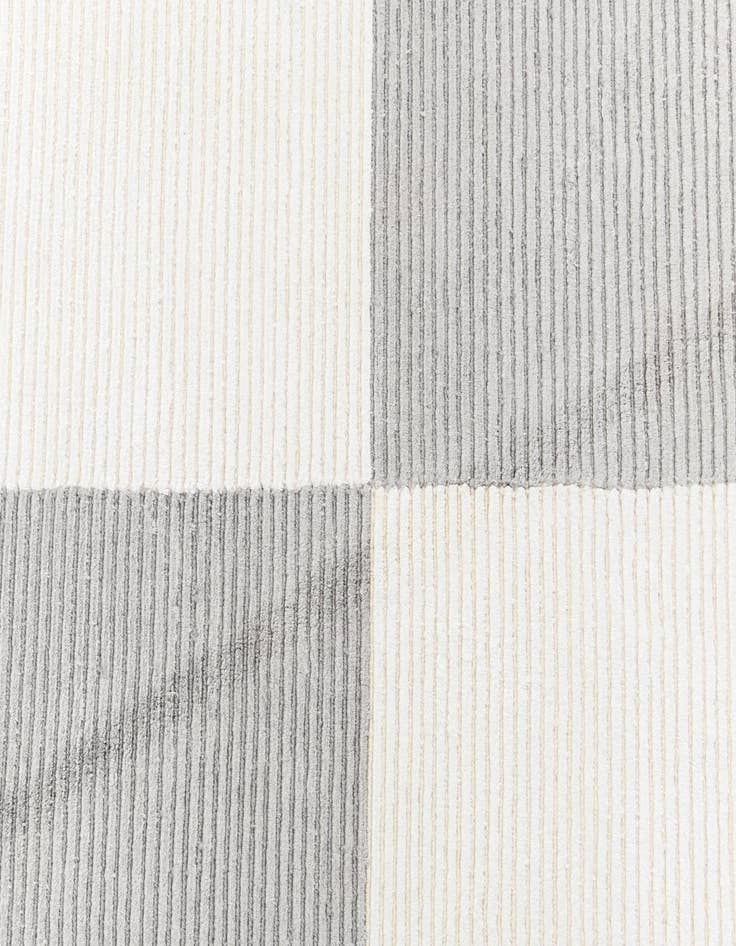 Detail image of 6' 3 x 6' 3 Hand Knotted Darya Wool Round Rug