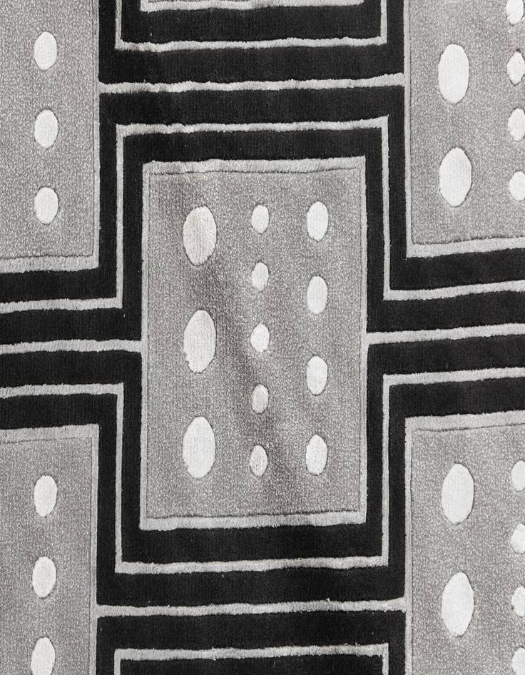 Detail image of 6' 5 x 6' 5  Hand Knotted Darya Wool Round Rug