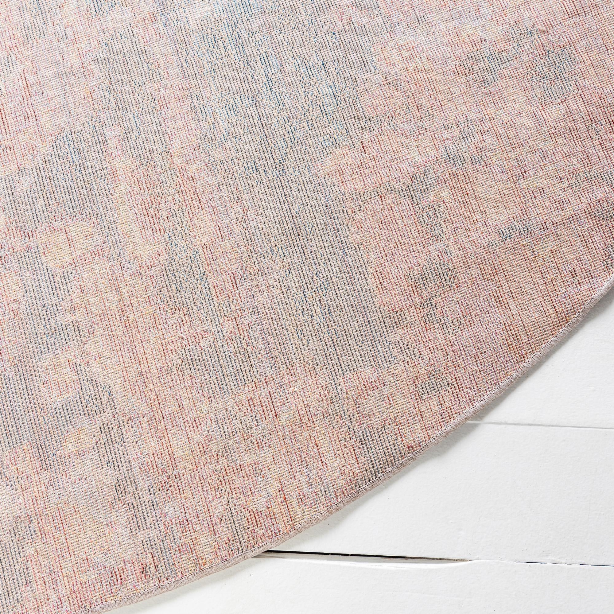 5' 3 x 5' 3 Downtown Chelsea Round Rug