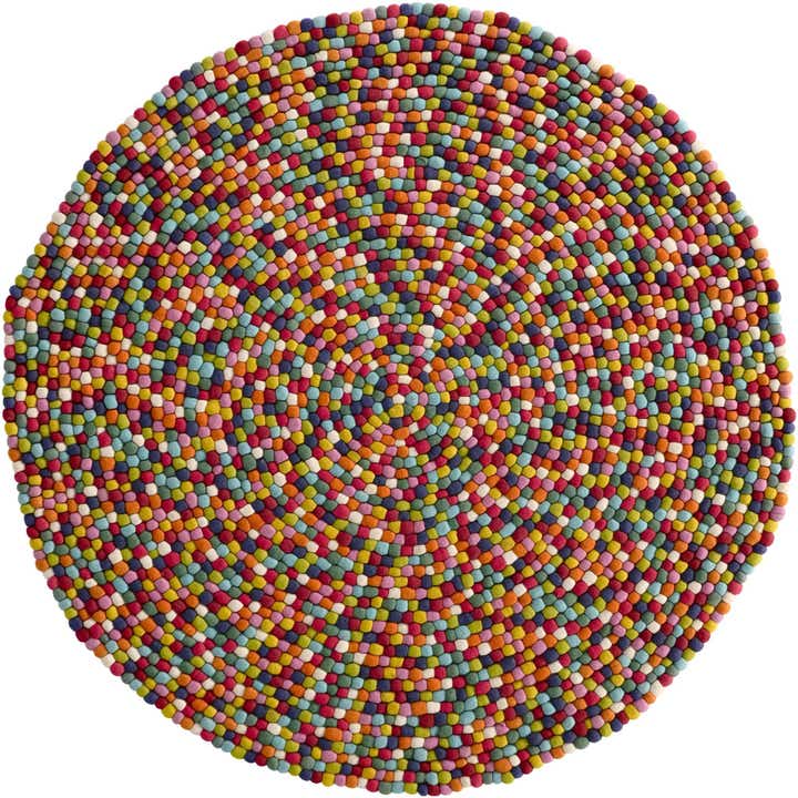 7' 10 x 7' 10 Felt Ball Wool Round Rug