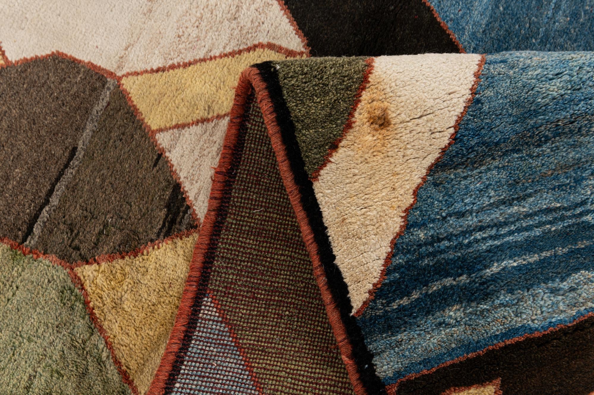 3' 11 x 8' 7 Hand Knotted Gabbeh Wool Round Rug