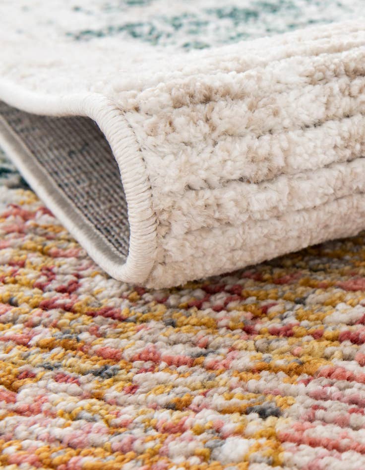 Detail image of 7' 3 x 7' 3 Gemstone Round Rug