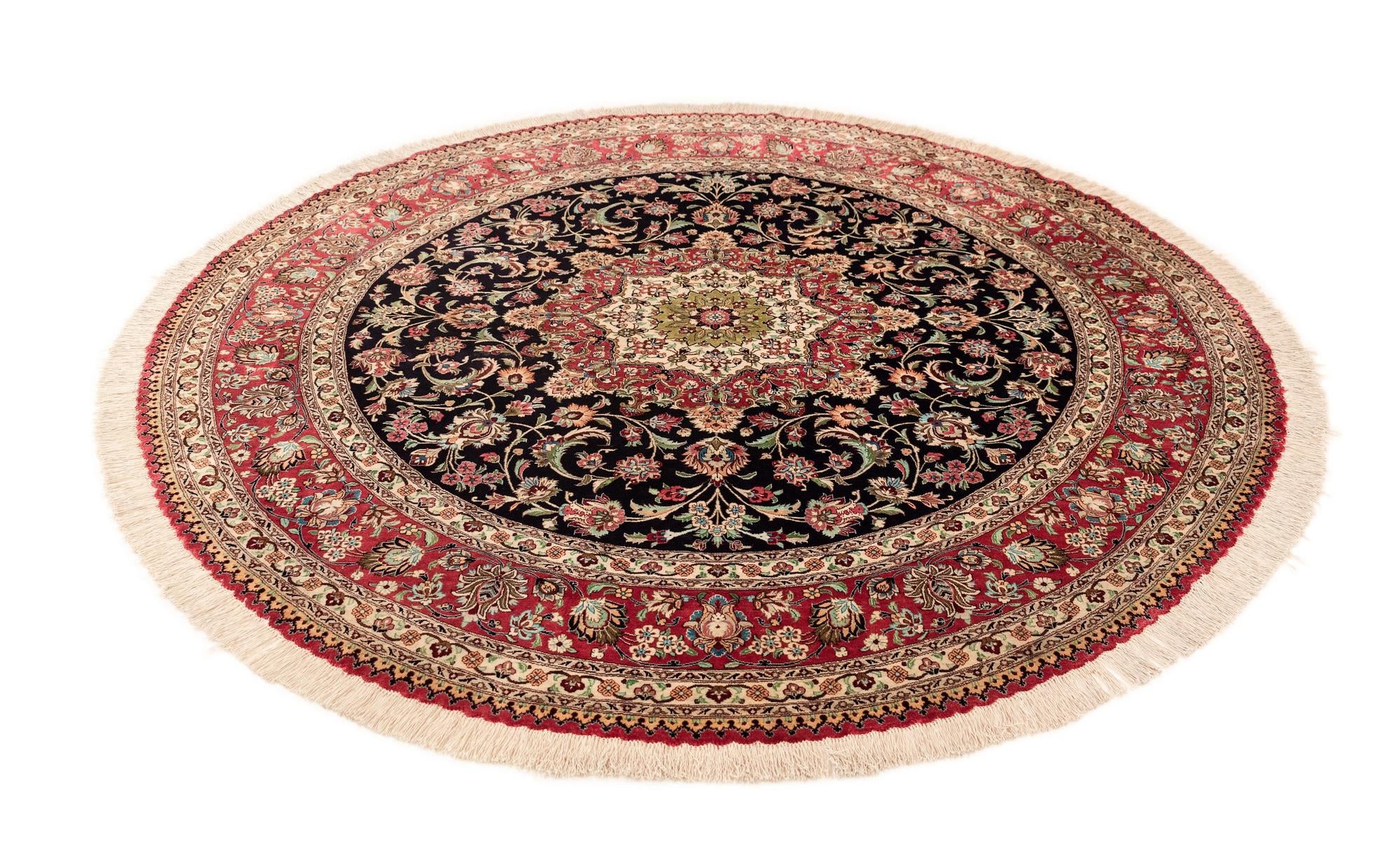 6' 7 x 6' 7 Ghom Silk Round Rug