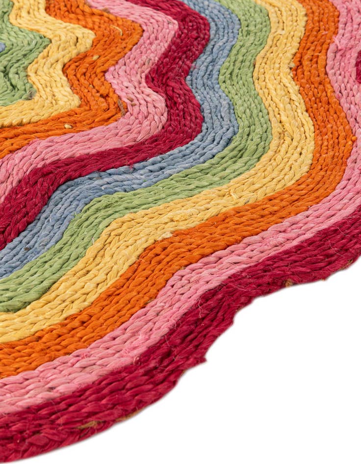 Detail image of 3' 1 x 3' 1 Hand Braided Happy Rugs Jawbreaker Poppy Round