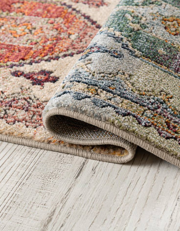 Detail image of 8' x 8' Isabella Round Rug