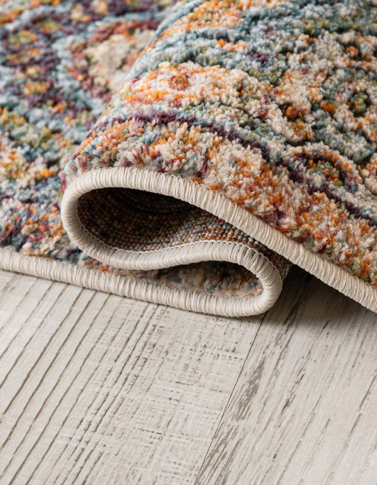 Detail image of 8' x 8' Isabella Round Rug