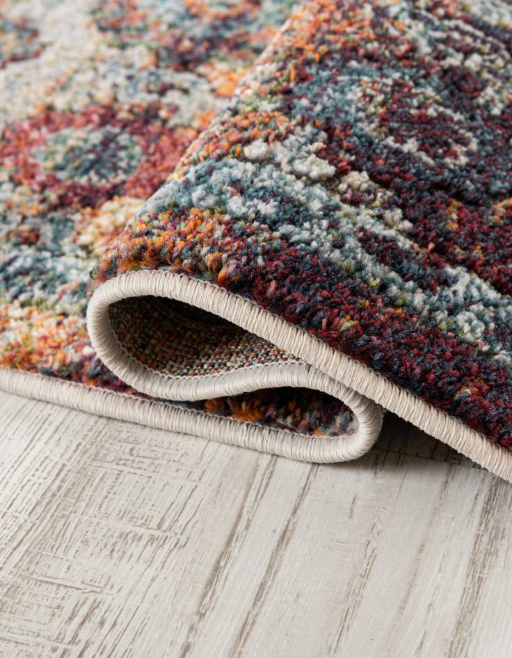 Detail image of 8' x 8' Isabella Round Rug