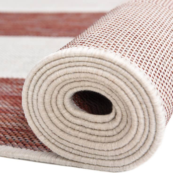 Detail image of 4' x 4' Easy-Clean Jill Zarin Indoor / Outdoor Round Rug